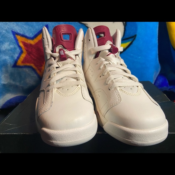 Jordan 6 Maroon - Picture 2 of 10